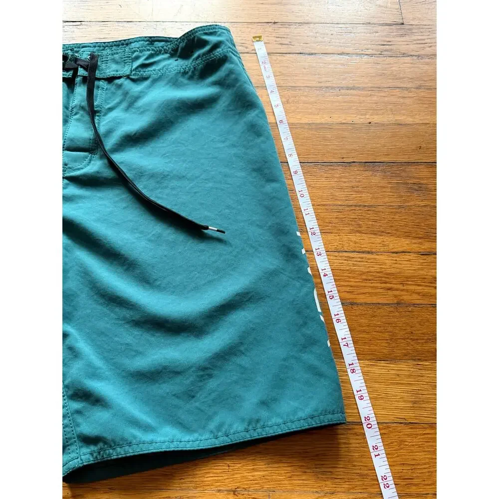 RVCA 'Classic Non-Stretch' Blue Boardshorts Mens sz 31